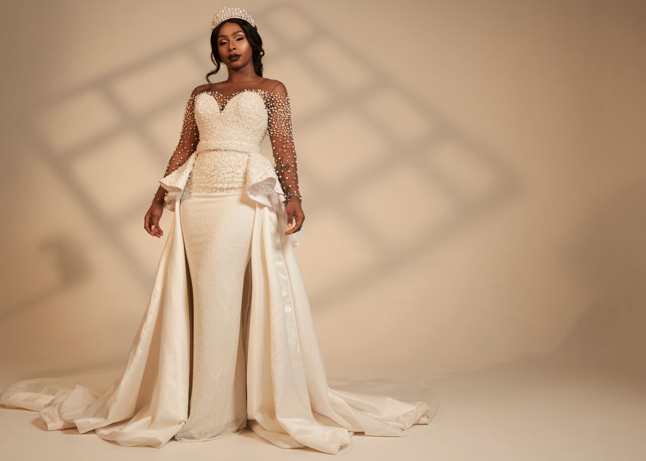 Orapeleng modutle sales traditional wedding dresses