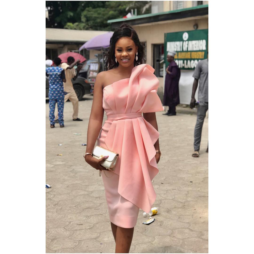 Gown for court wedding hot sale
