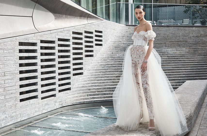 Naeem Khan s 2019 Fall Collection is all about the Statement Look