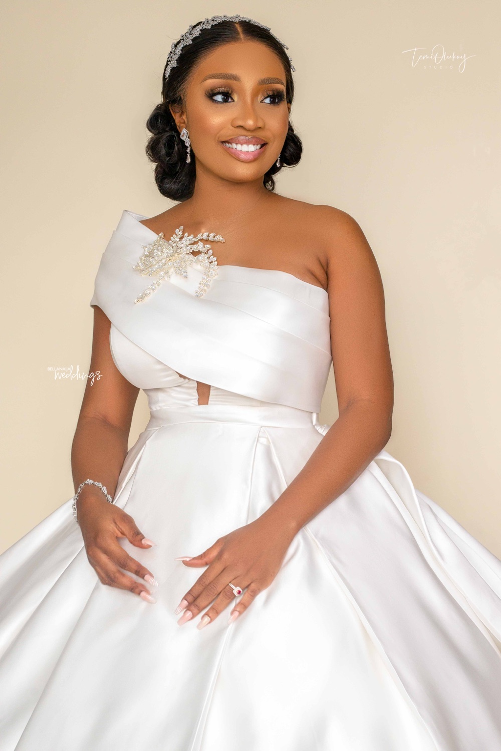 The #AJxperience White Wedding had Us Smiling from Ear to Ear – BellaNaija  Weddings