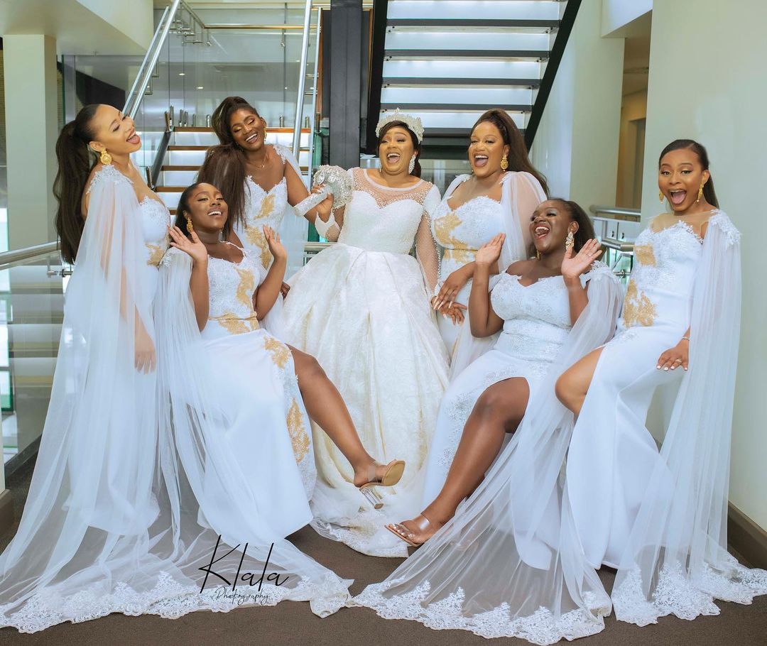 See How This Bride Appreciates Her Girls on Her Big Day!