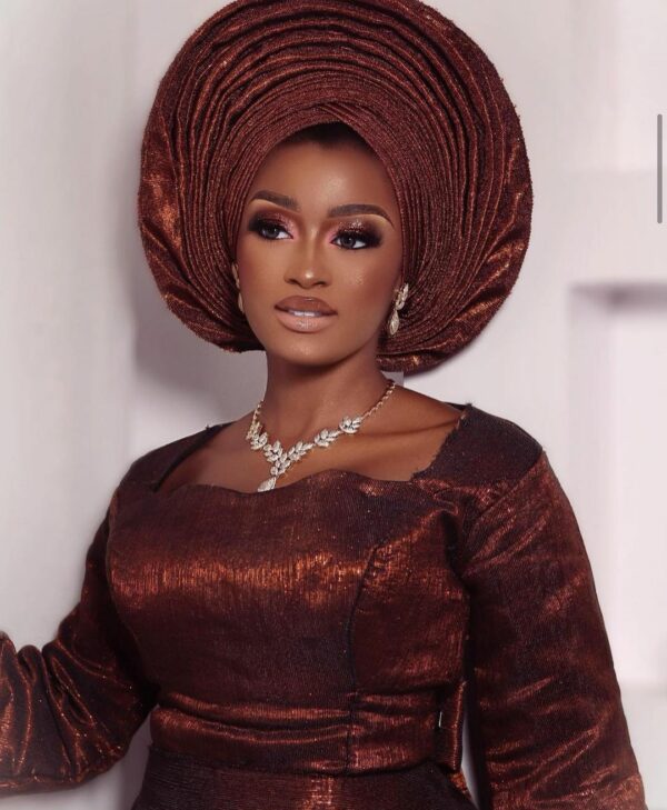 This Dazzling Beauty Look Will Help You Stun on Your Trad