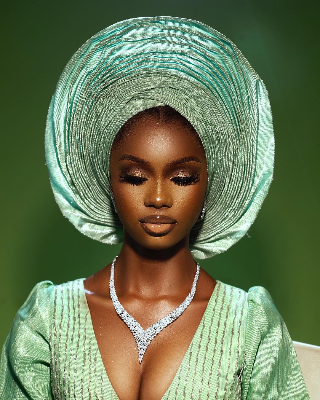 Make a Statement on Your Yoruba Trad With This Chic Beauty Look!