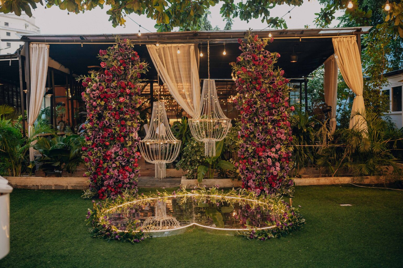 She Said Yes! Kerry and Jo's Garden Proposal is All The Beauty Your Day ...